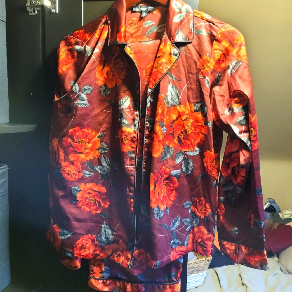 Only worn once Silk Pajama Set